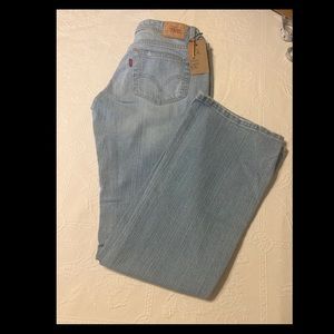 Levi’s 518 size 5